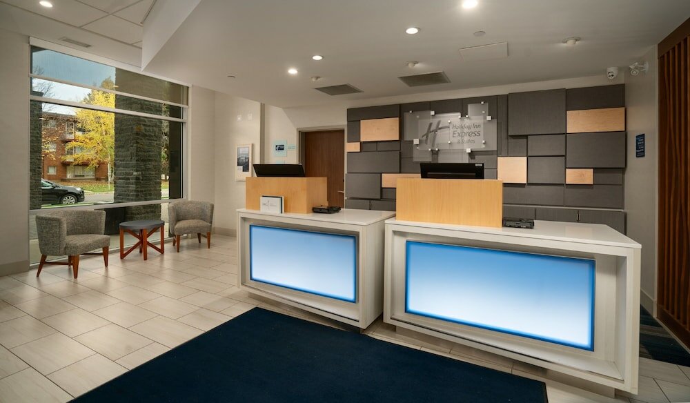 Фото Holiday Inn Express & Suites Brandon, an Ihg Hotel