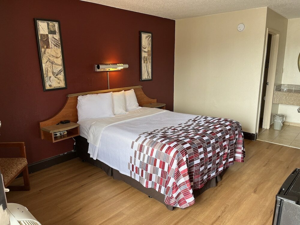Фото Red Roof Inn Virginia Beach - Norfolk Airport
