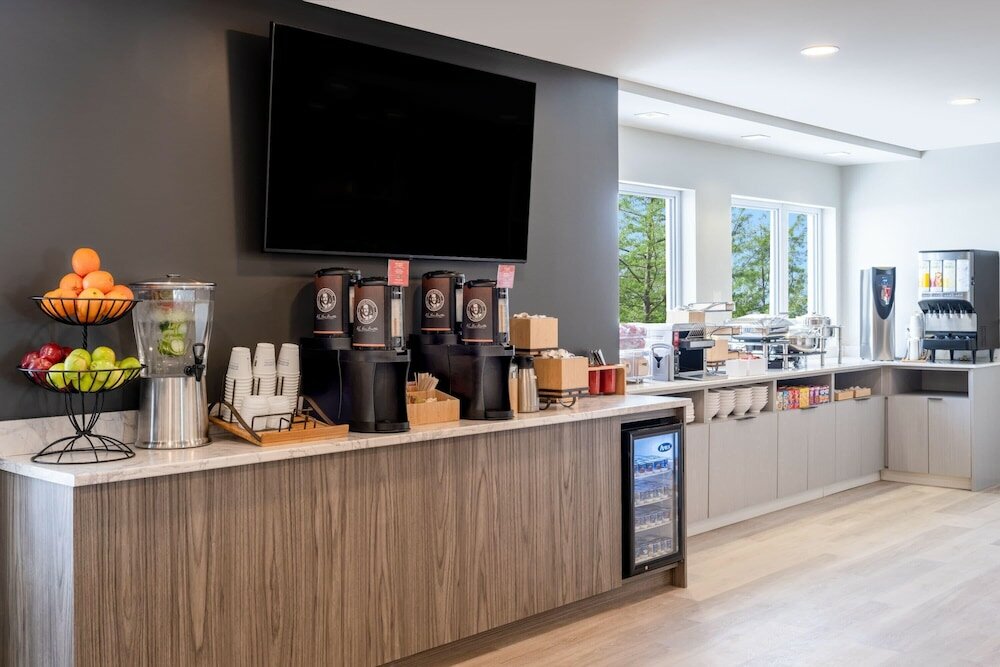 Фото Microtel Inn & Suites by Wyndham Kanata Ottawa West