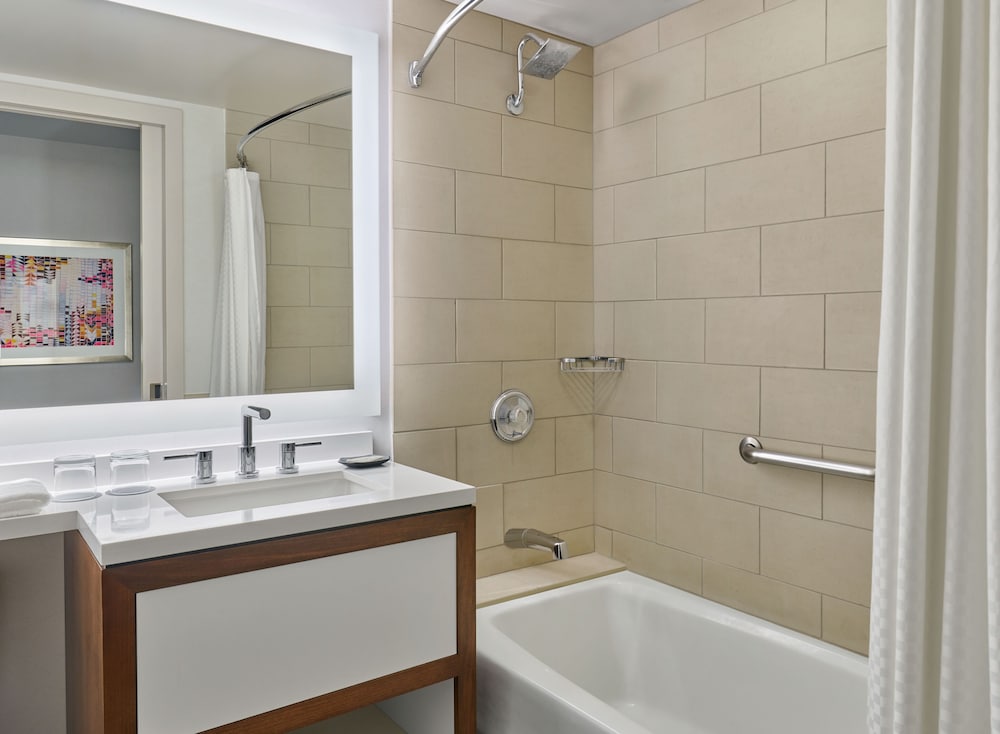 Фото The Westin Pasadena