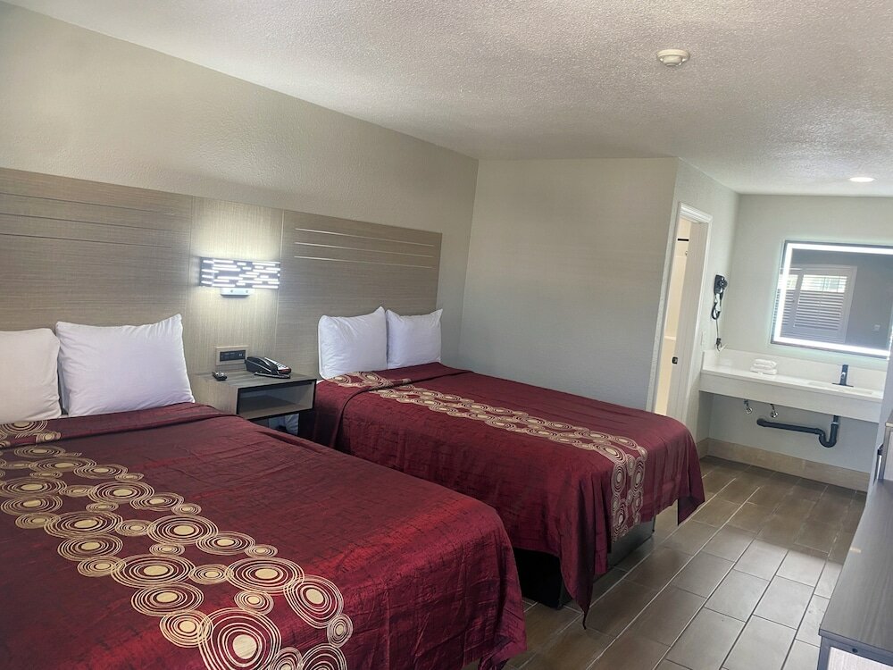 Фото Mayfair Inn