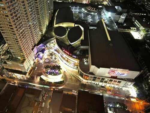 Внешний вид отеля Regency Grand Suites в Маниле, фото 5