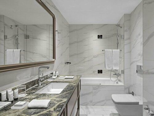 Гостиница Titanic Chaussee Berlin в Берлине