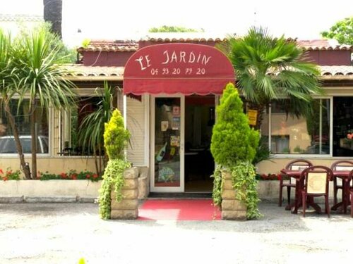 Гостиница Hotel Restaurant Le Derby в Кань-сюре-Мер