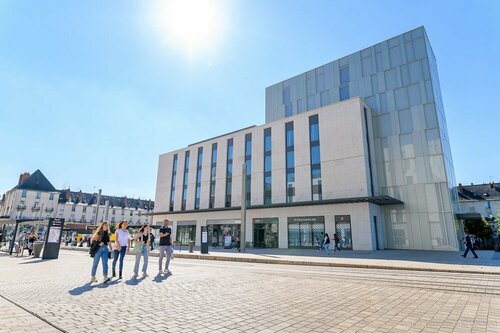 Гостиница Hampton by Hilton Tours Centre в Туре