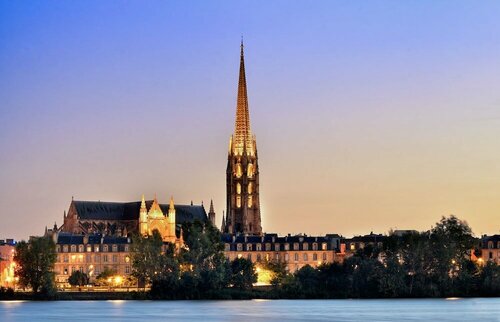 Гостиница Hotel Lola в Бордо