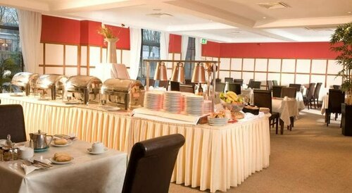 Гостиница Great National South Court Hotel в Лимерике