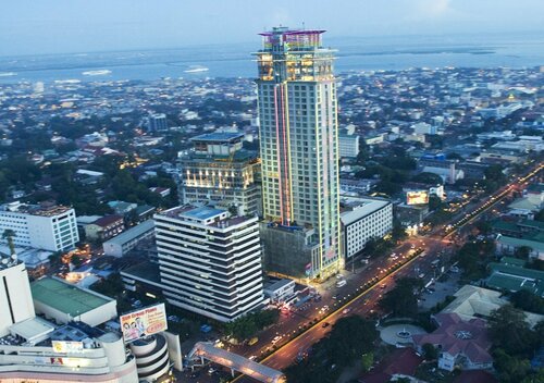 Гостиница Crown Regency Hotel and Towers в Себу