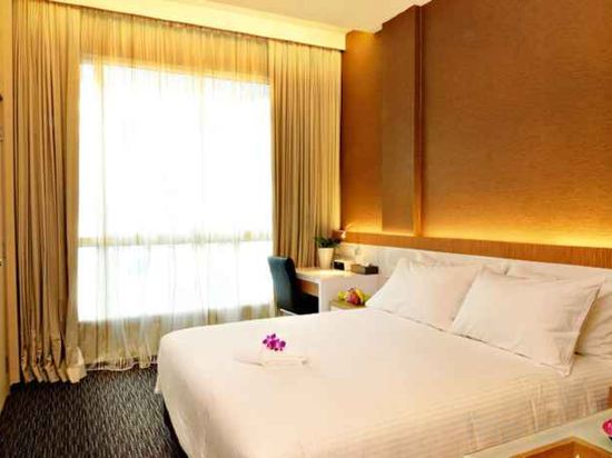 Фото The Seacare Hotel