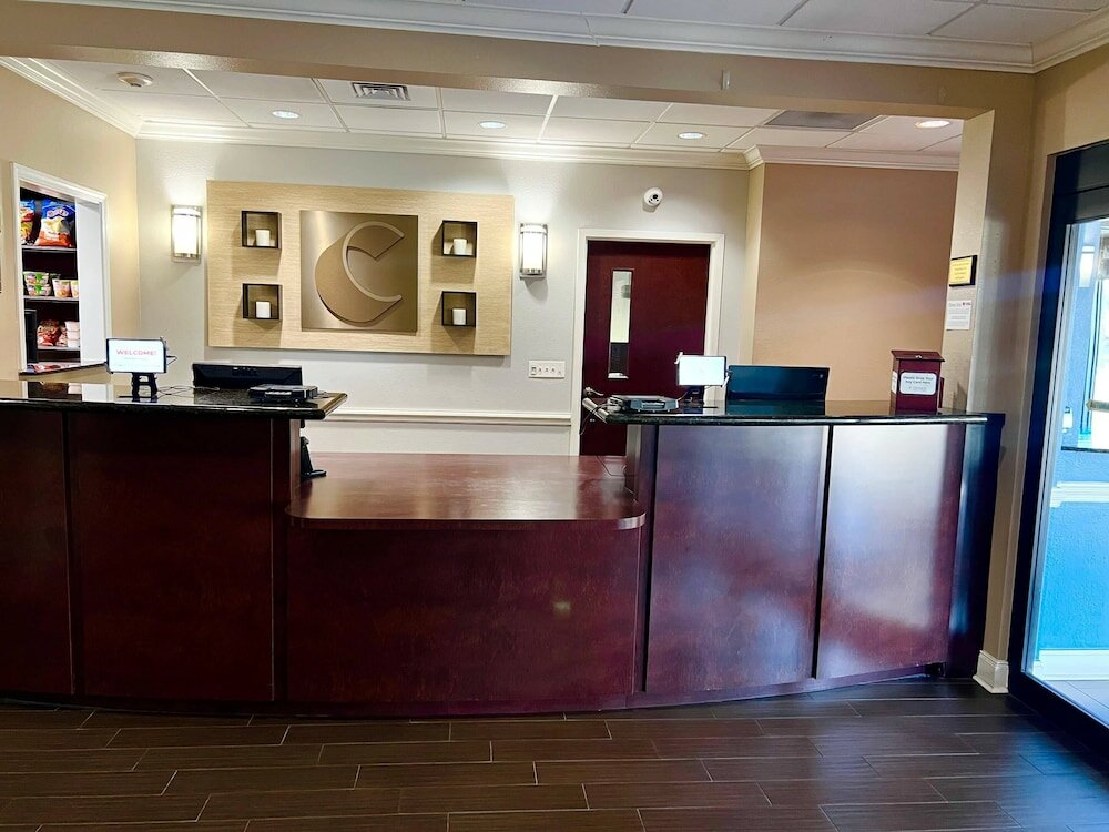 Фото Comfort Inn And Suites