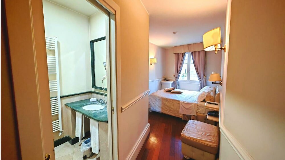 Фото Suite Hotel Santa Chiara