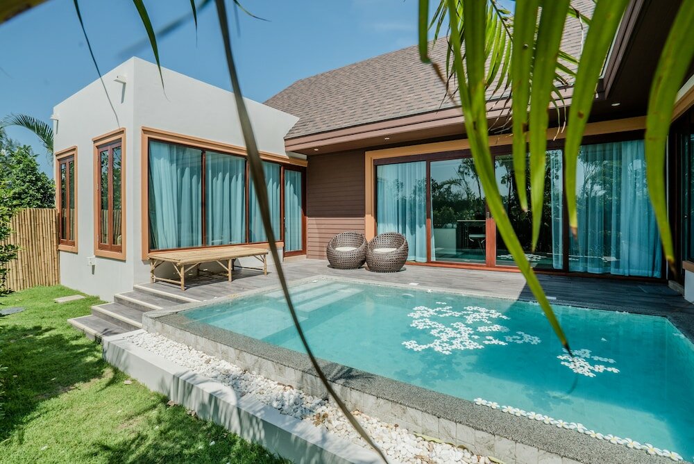 Фото Triple Tree Beach Resort