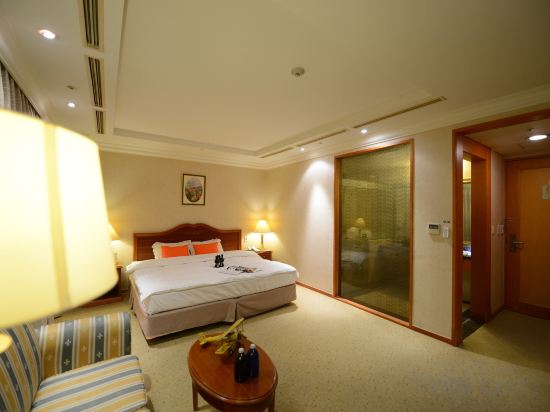 Фото Onyang Hot Spring Hotel