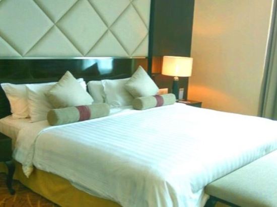 Фото Menara Peninsula Hotel Jakarta