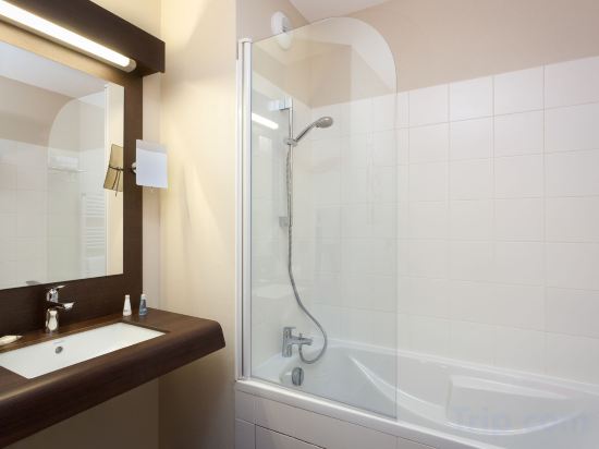 Фото Adagio Lyon Patio Confluence