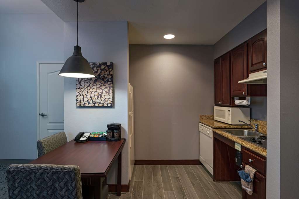 Фото Homewood Suites by Hilton Fort Collins