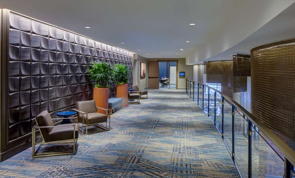 Фото Embassy Suites by Hilton Virginia Beach Oceanfront Resort