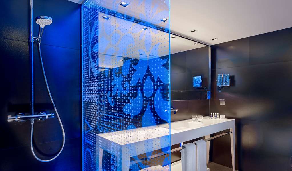 Фото Park Plaza Victoria Amsterdam