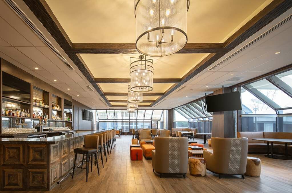 Фото Doubletree by Hilton Sacramento