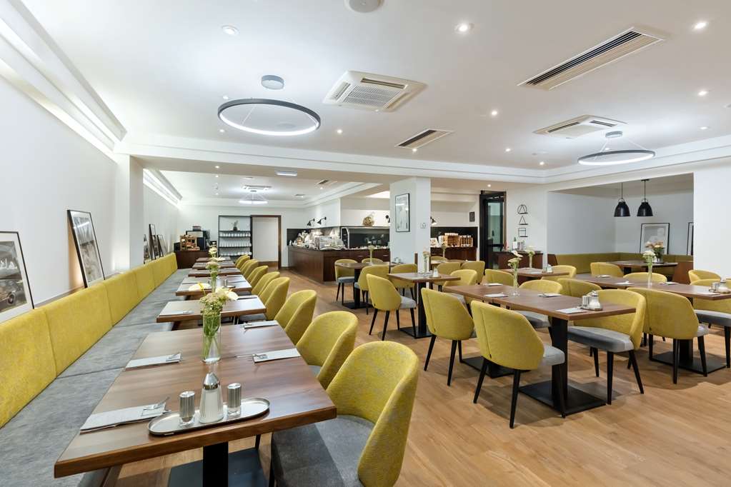 Фото Hotel Rathauspark Wien