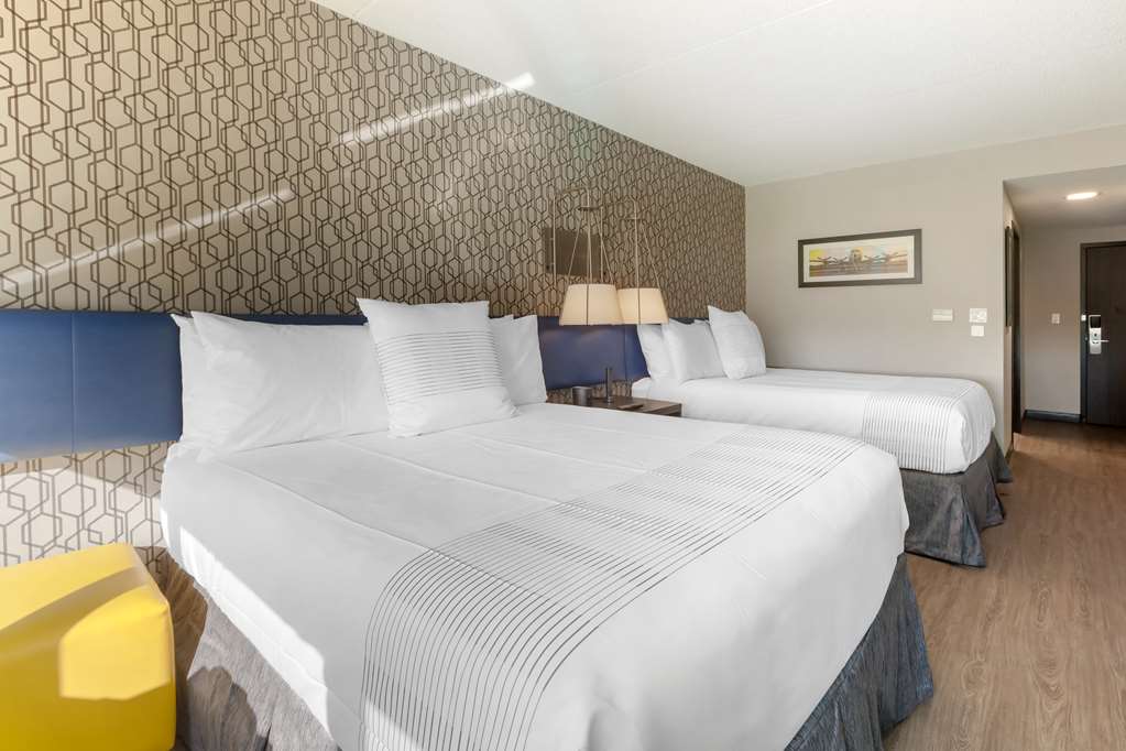Фото GLō Best Western Mississauga Corporate Centre