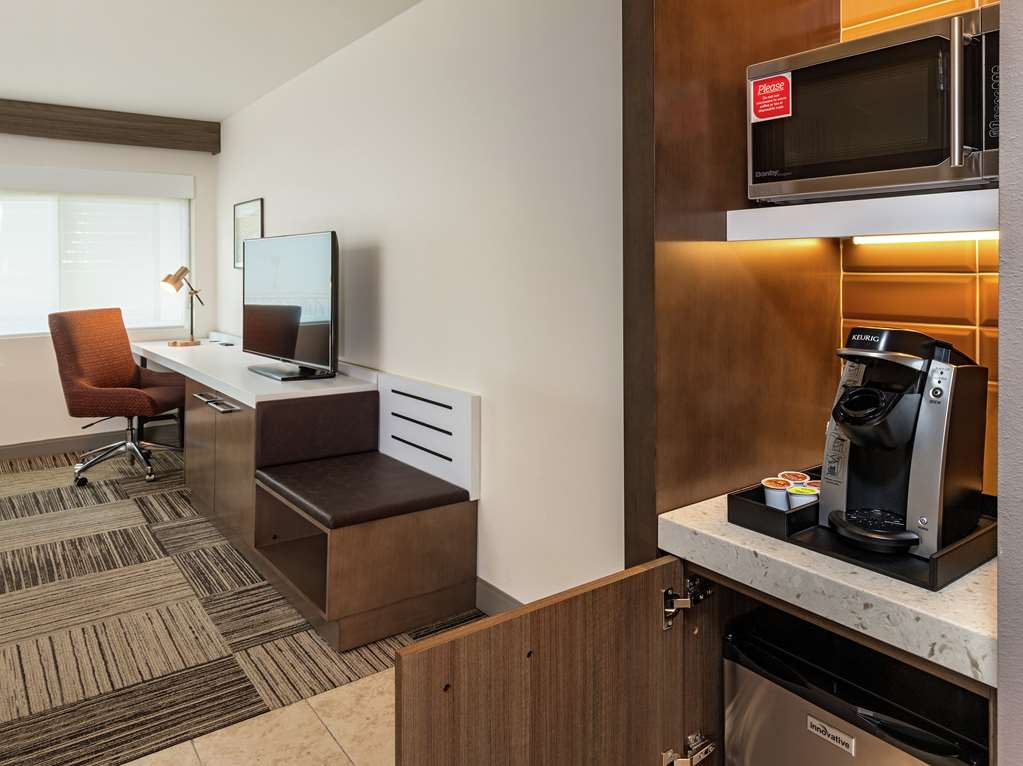 Фото Hilton Garden Inn Davis Downtown