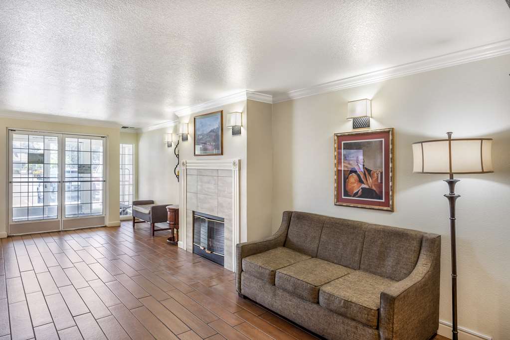 Фото Best Western Capital City Inn