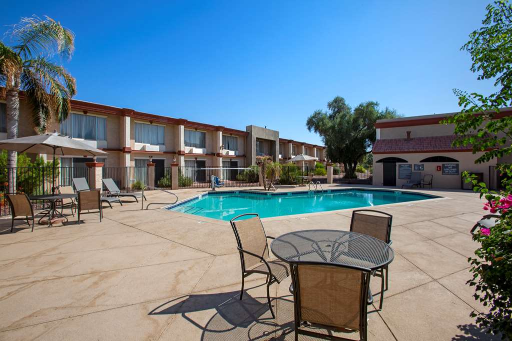 Фото Best Western Phoenix Goodyear Inn