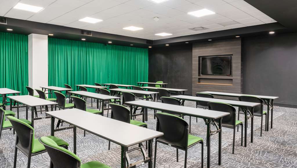 Фото Park Inn by Radisson Polokwane