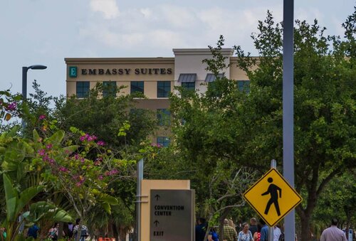 Гостиница Embassy Suites by Hilton McAllen Convention Center в Рейносе
