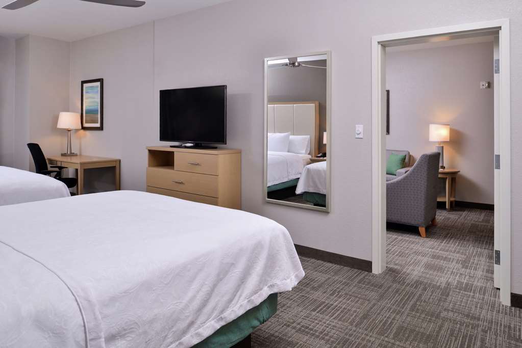 Фото Homewood Suites by Hilton Des Moines Airport