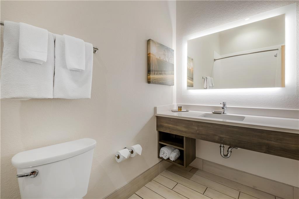 Фото B/w Plus Elizabethtown Inn & Suites