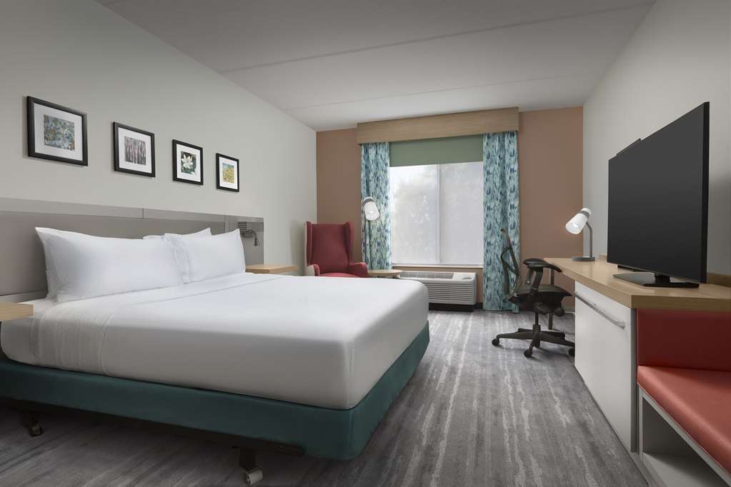 Фото Hilton Garden Inn Raleigh Capital Blvd I-540