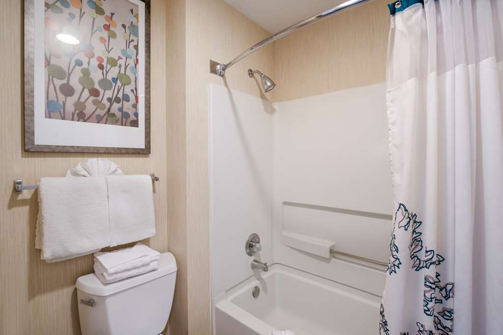 Фото SenS Suites Livermore, SureStay Collection by Best Western