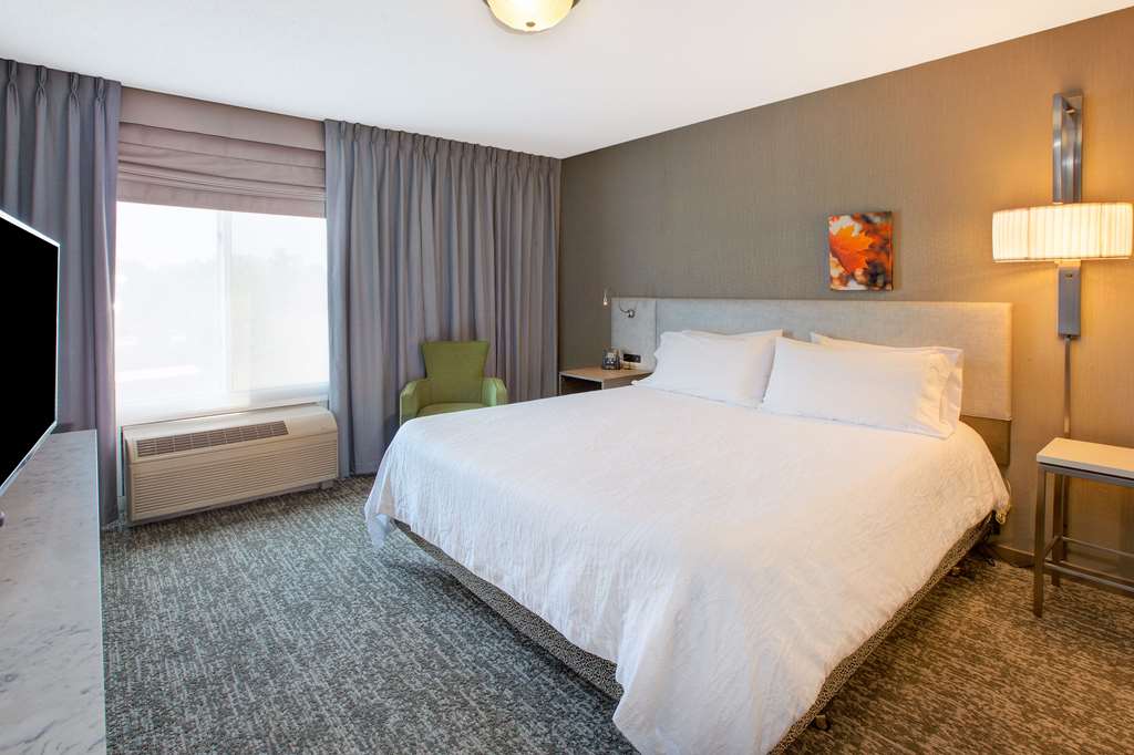 Фото Hilton Garden Inn Chesterton