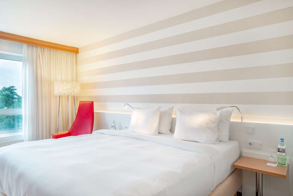 Фото Radisson Blu Hotel, Karlsruhe