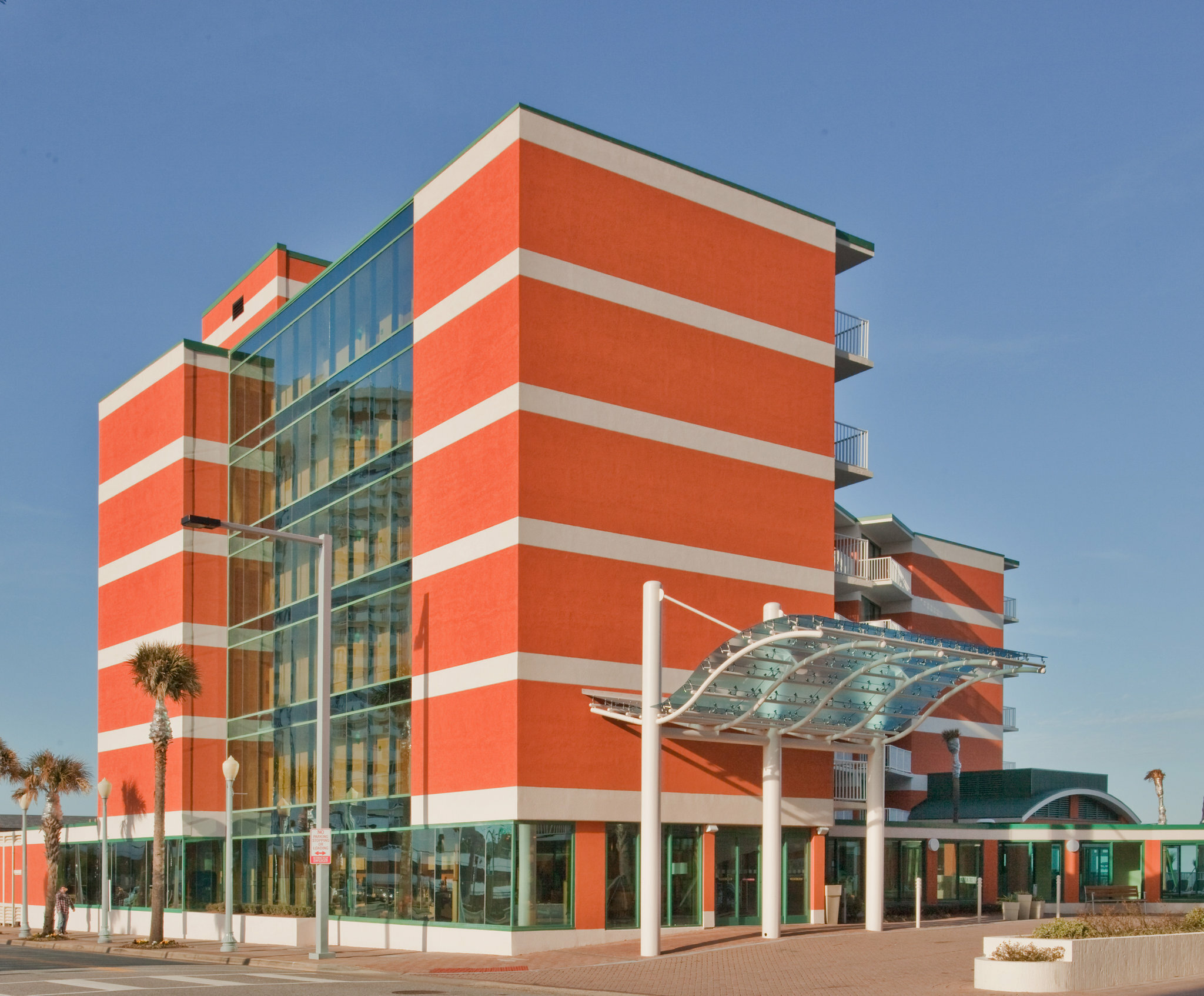 Фото Holiday Inn & Suites Virginia Beach North Beach, an Ihg Hotel