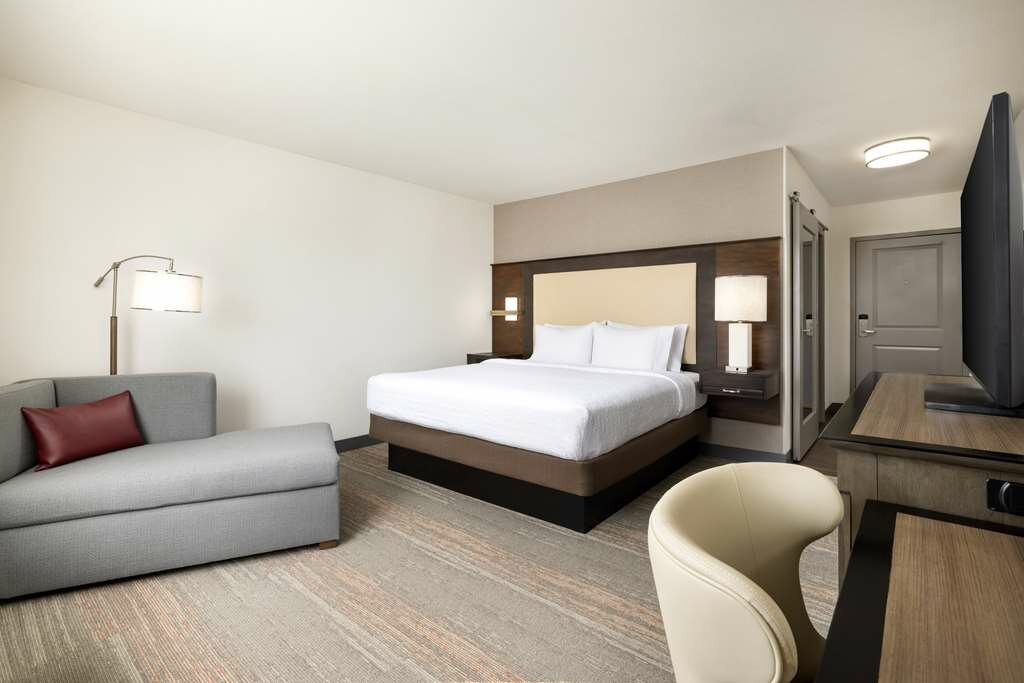 Фото Hampton Inn & Suites Napa