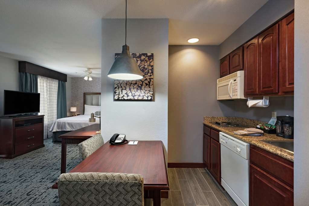 Фото Homewood Suites by Hilton Fort Collins