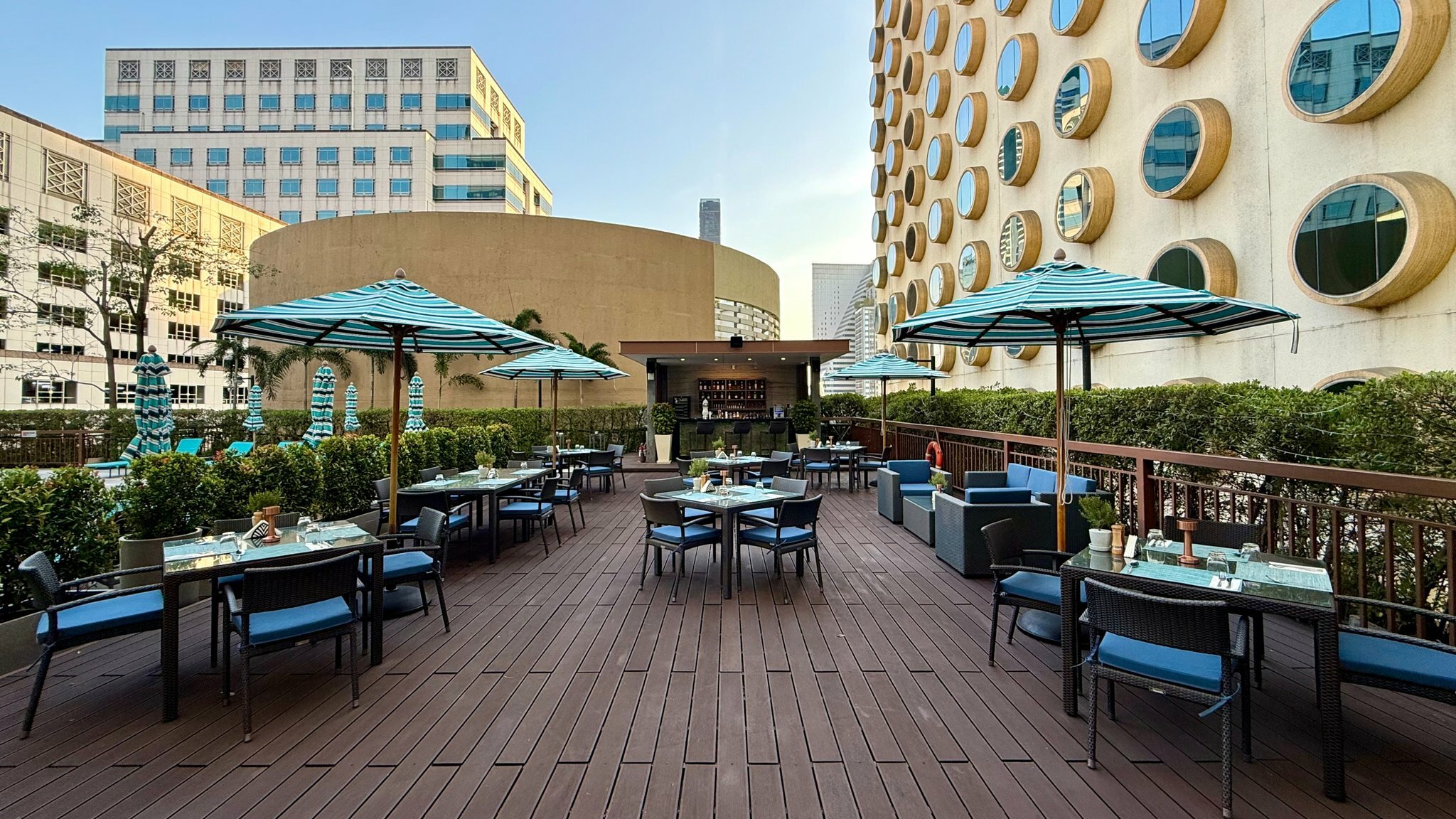 Фото Holiday Inn Bangkok Silom