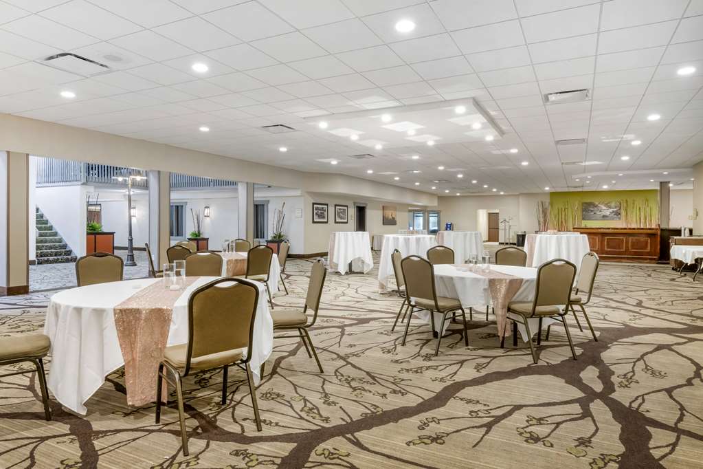 Фото Best Western Plus New Ulm