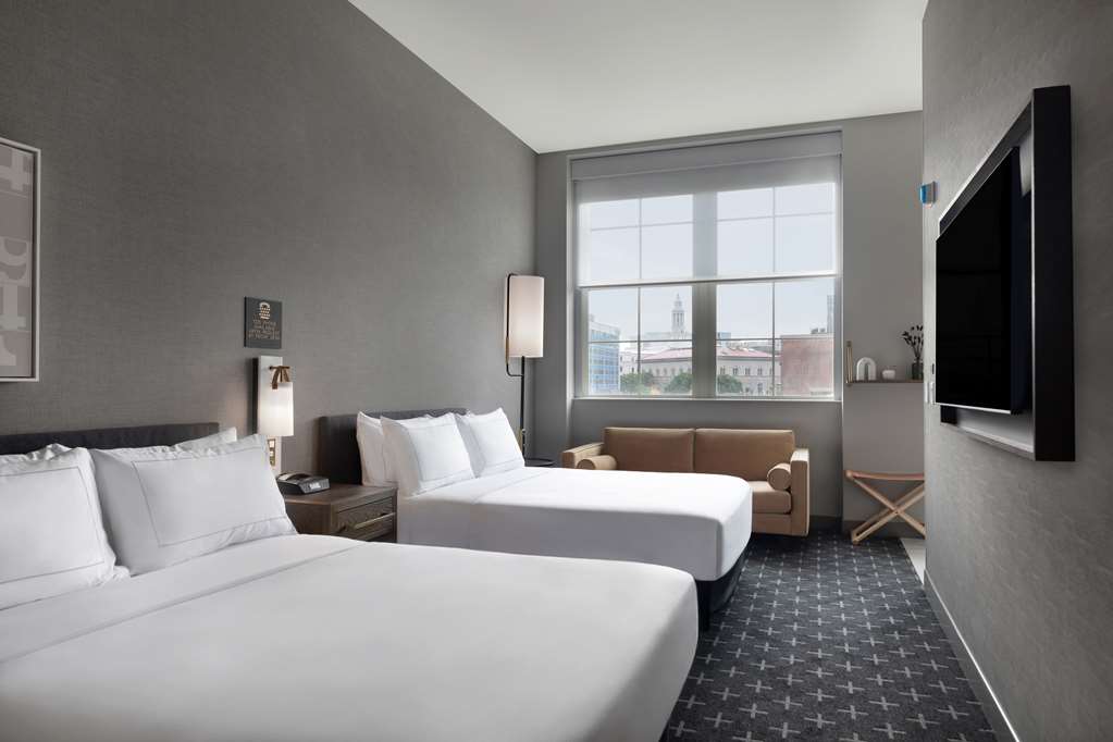 Фото The Slate Denver, Tapestry Collection by Hilton