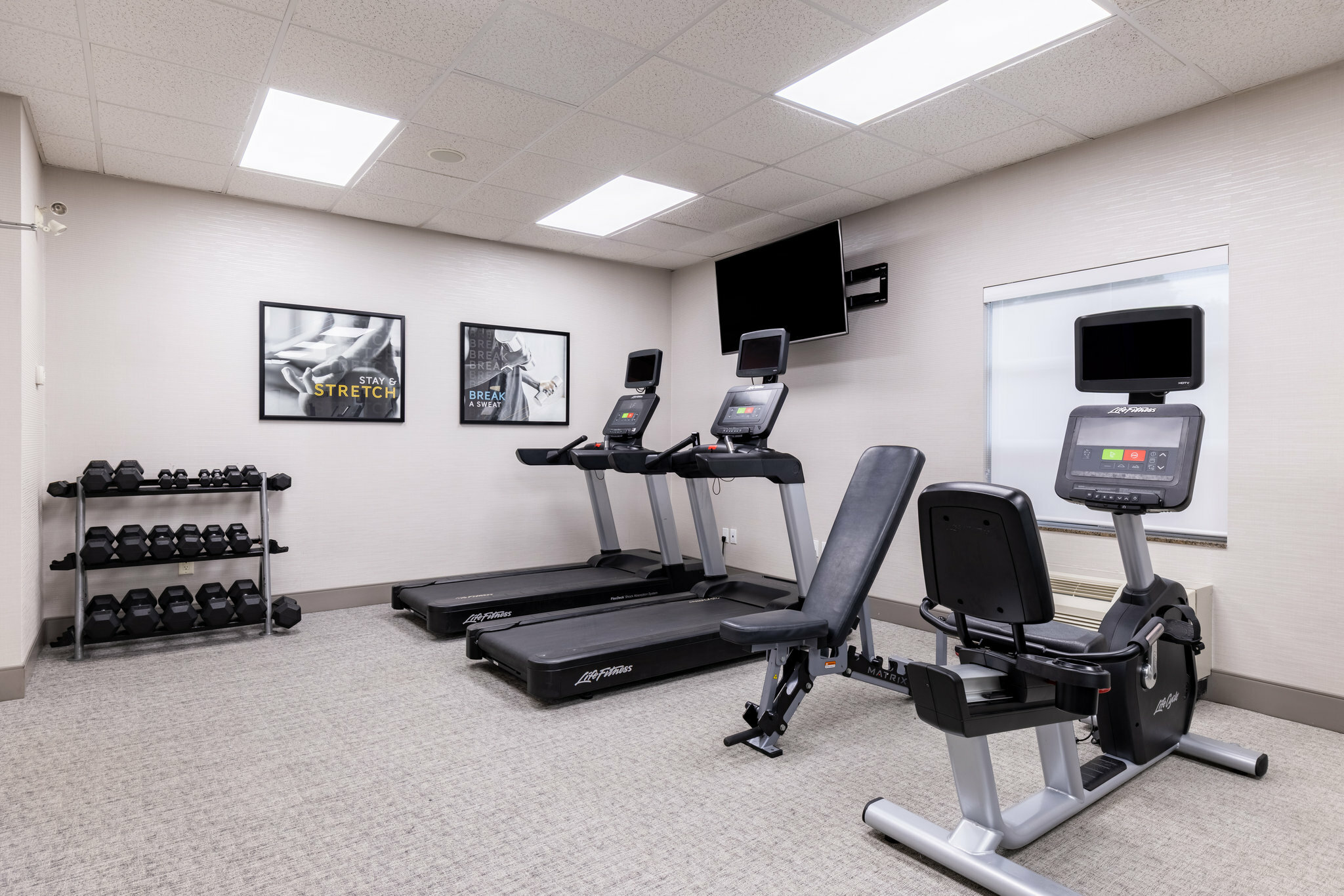 Фото Staybridge Suites London