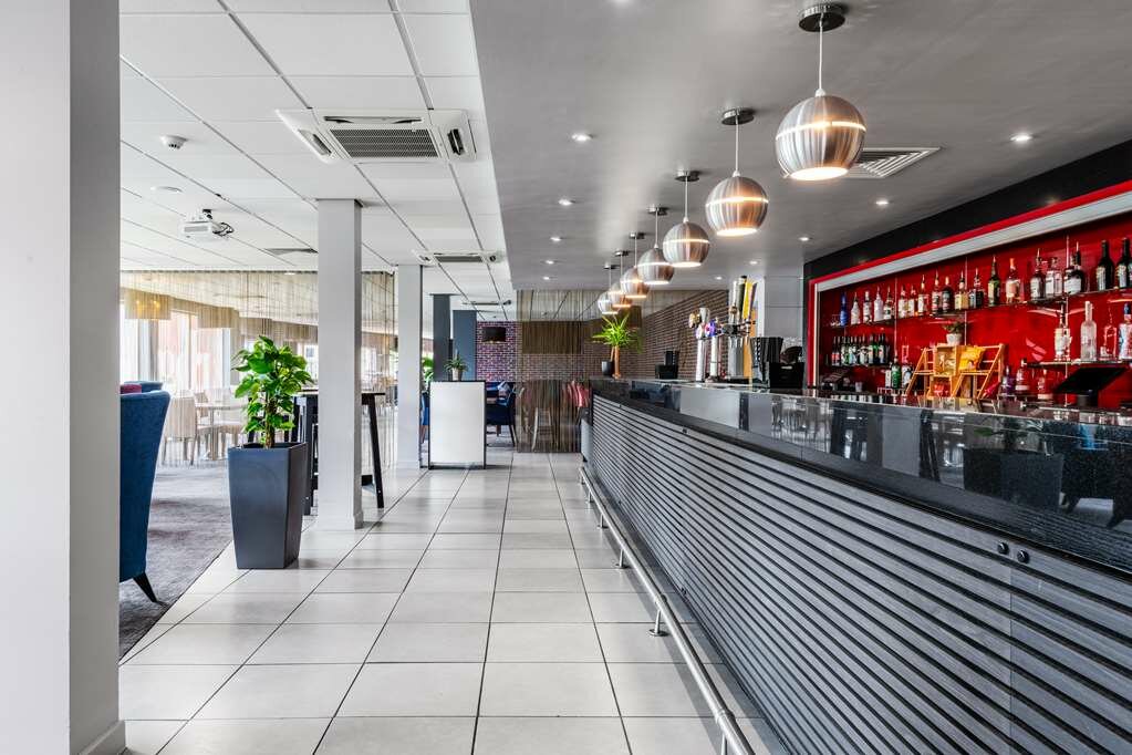 Фото Park Inn by Radisson Peterborough