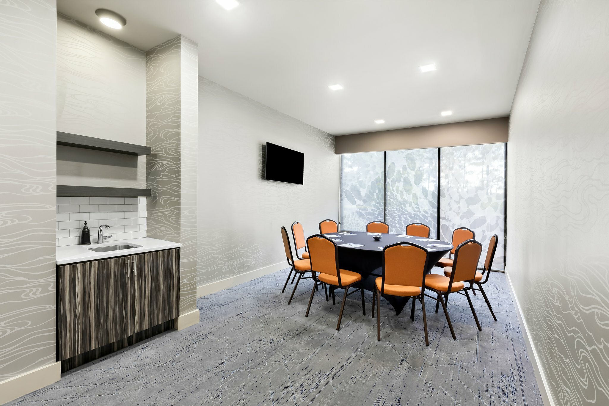 Фото Holiday Inn Express Atlanta Galleria - Ballpark Area, an Ihg Hotel