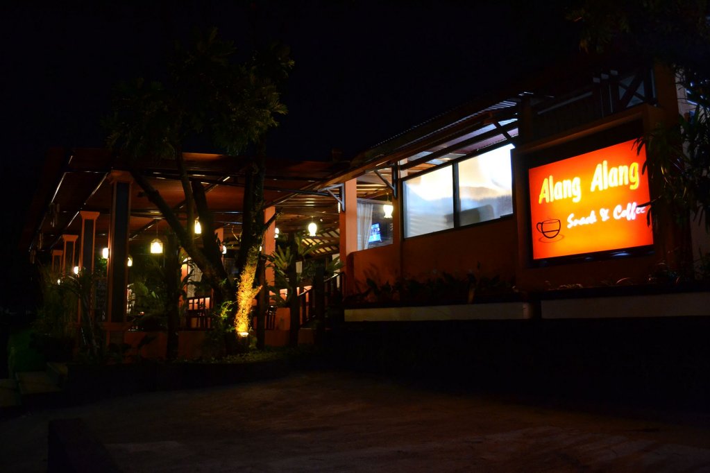 Фото Hotel Montana Dua Malang