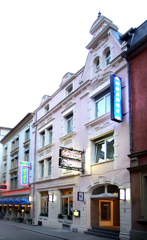 Фото отеля 1