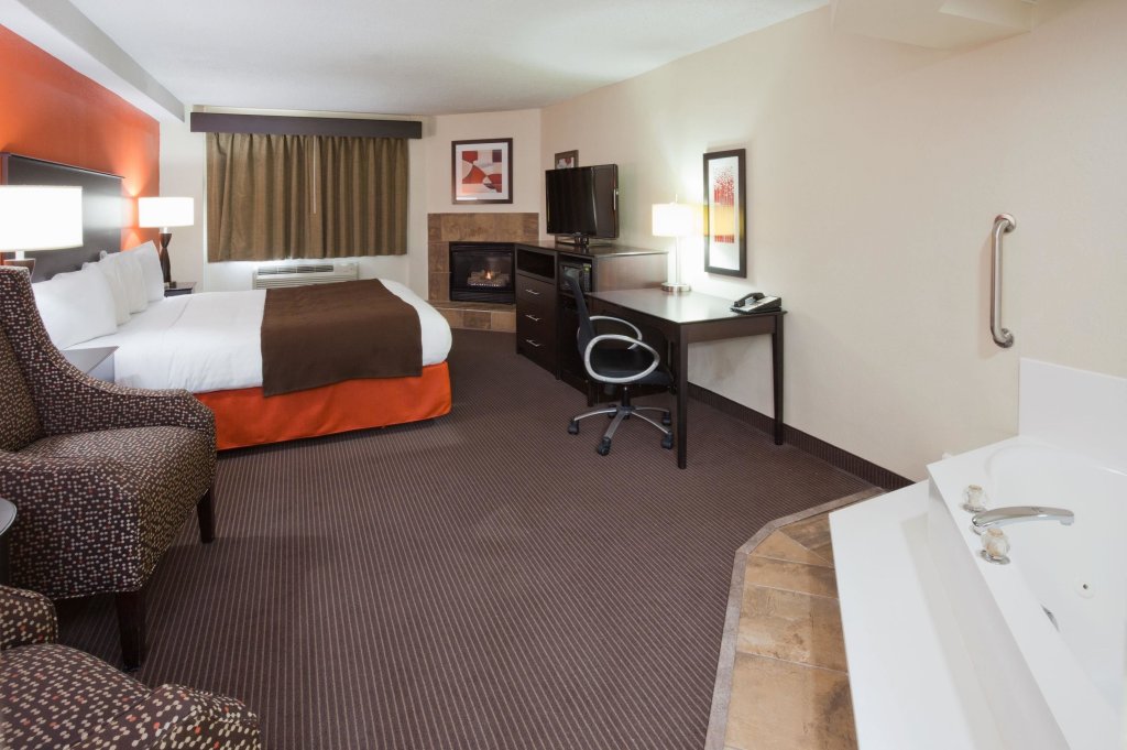 Фото AmericInn by Wyndham Apple Valley