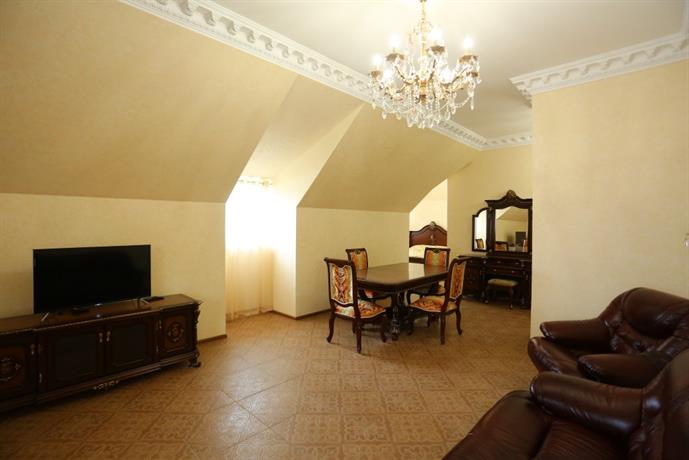 Фото Manor House