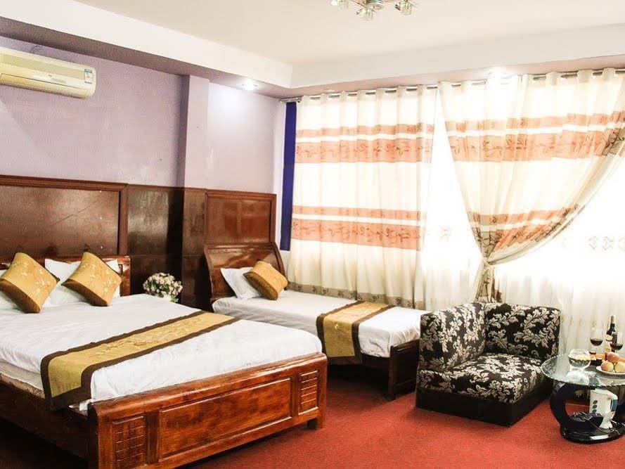 Фото Lakeside Hotel - Linh Dam